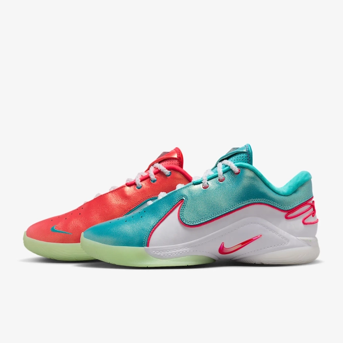 LEBRON+XXII+XMAS